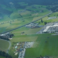 Flugwegposition um 15:30:28: Aufgenommen in der Nähe von Gemeinde Flachau, Österreich in 1147 Meter
